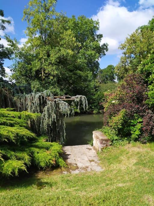 Bed and Breakfast L'Echappee Belle Chartres Exterior foto